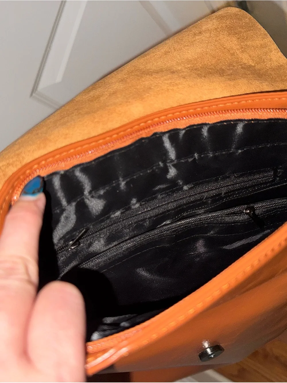 Tan (p)Leather Backpack - Sleek Everyday Bag